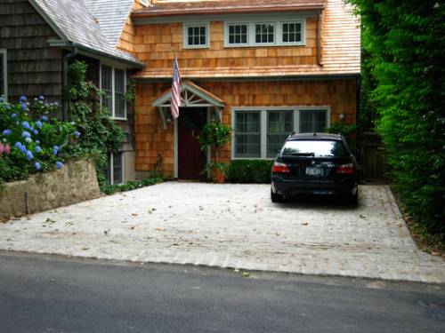 Belgium Block Apron and Driveway